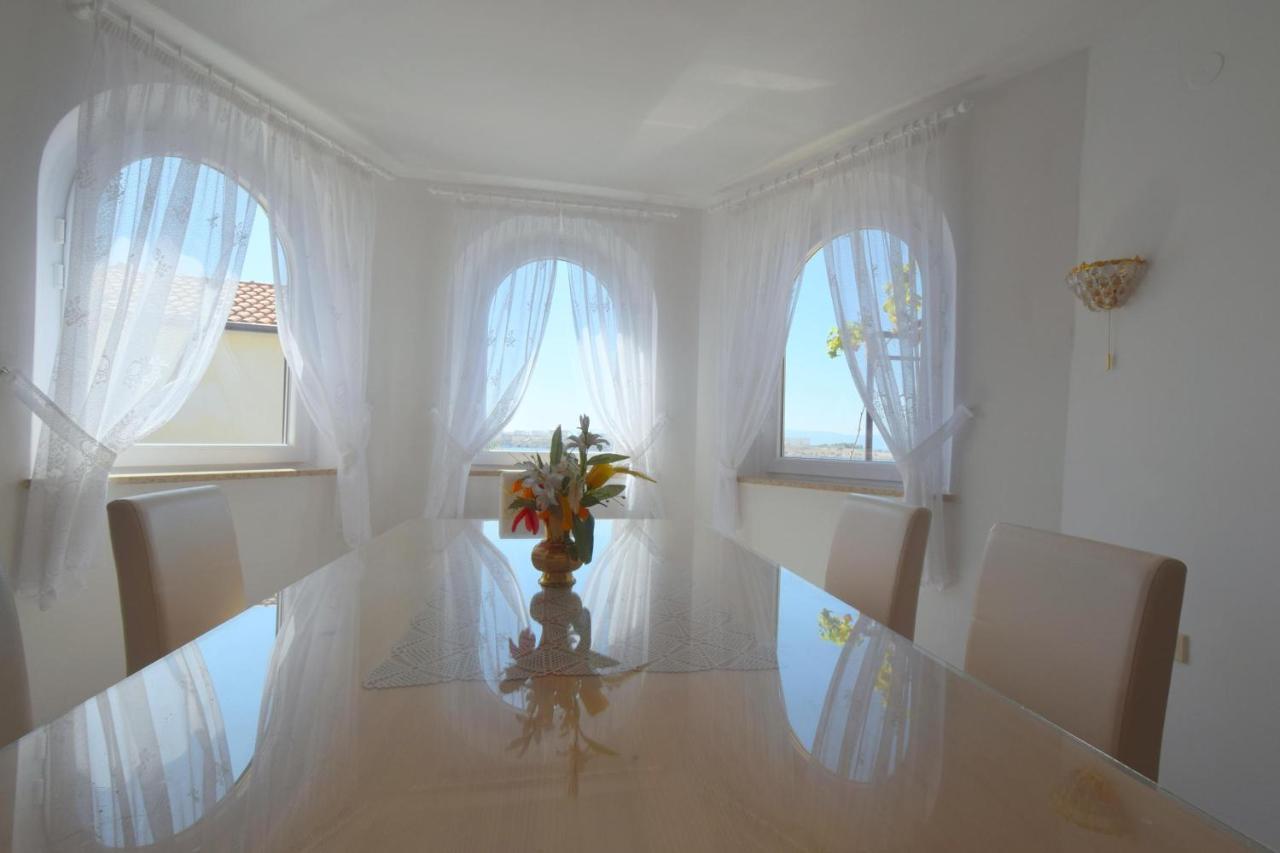 Apartment Pampas 오미살즈 외부 사진